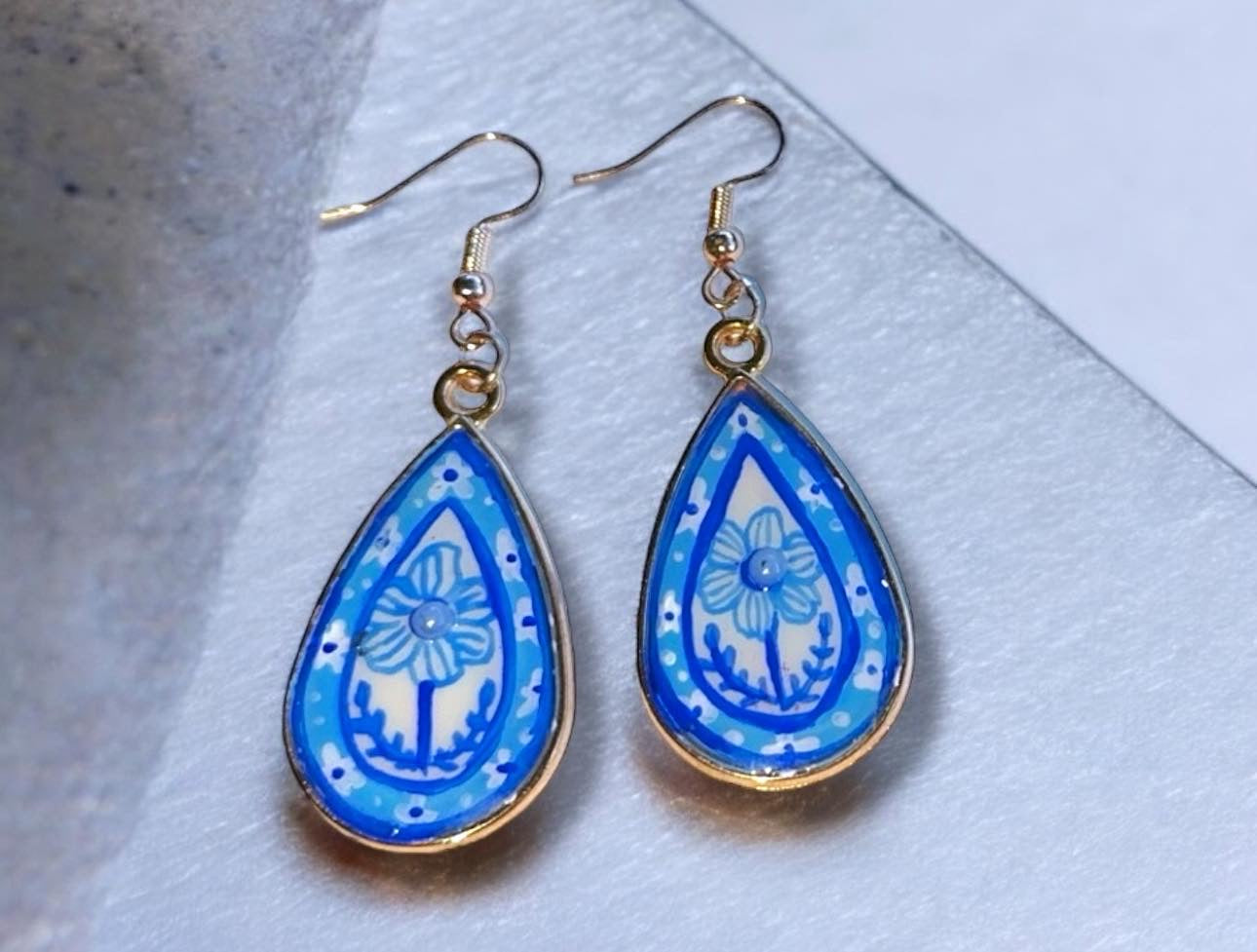 Blue floral pearl earrings